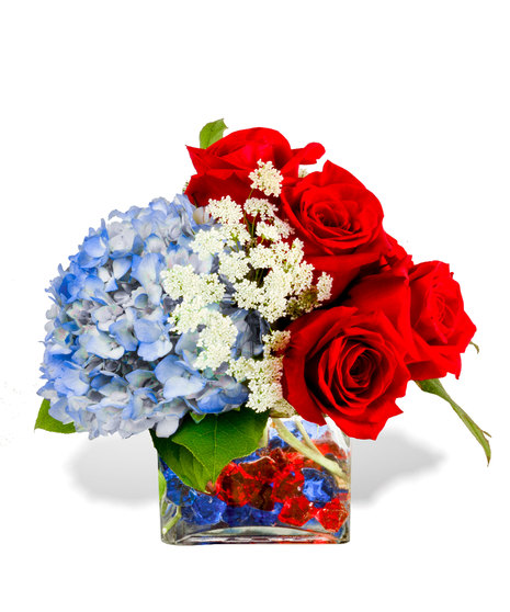 red white blue cube arrangement hydrangea roses queen anne's lace baton rouge la