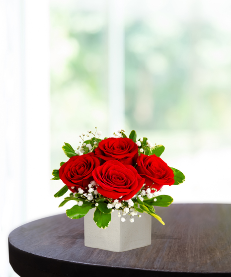 red roses shop and statice cube delivered baton rouge LA