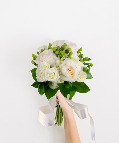 stunning pearl arrangement