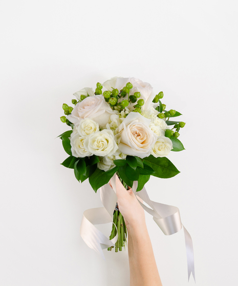 Fairest of Them All - Handheld Bouquet