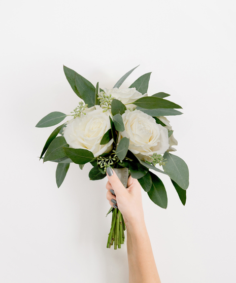Simply Chic - Handheld Bouquet